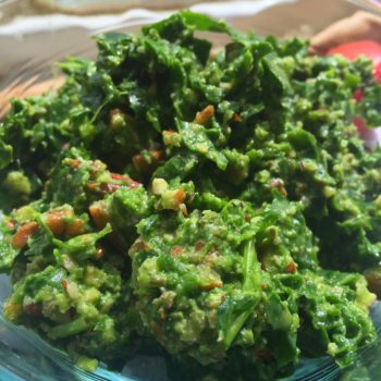 Vegan spinach pecan pesto sauce